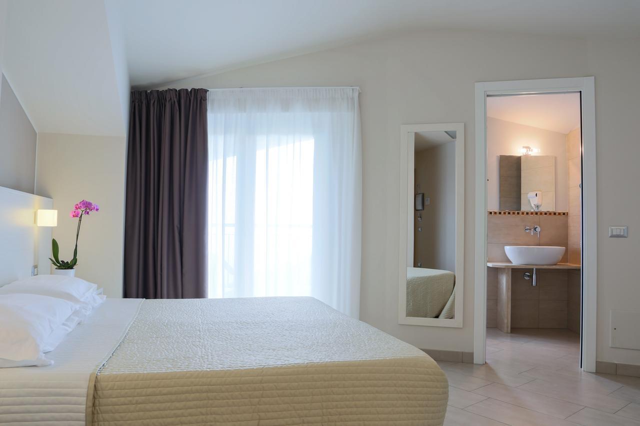 סירולו Hotel Beatrice מראה חיצוני תמונה